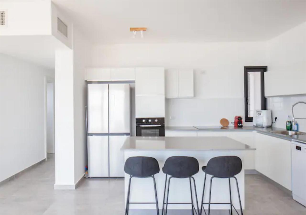 O&O Group- Magical 4Br Apt With Panoramic Sea View Bat Jám Kültér fotó