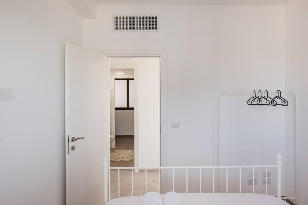 O&O Group- Magical 4Br Apt With Panoramic Sea View Bat Jám Kültér fotó