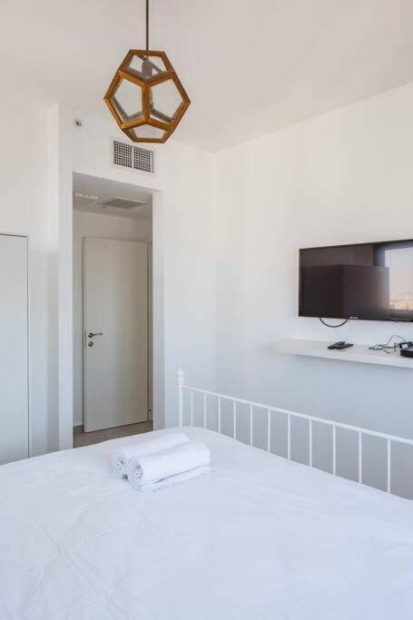 O&O Group- Magical 4Br Apt With Panoramic Sea View Bat Jám Kültér fotó