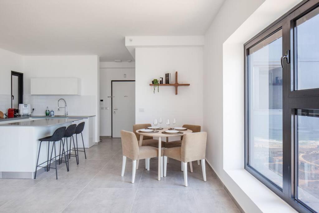 O&O Group- Magical 4Br Apt With Panoramic Sea View Bat Jám Kültér fotó